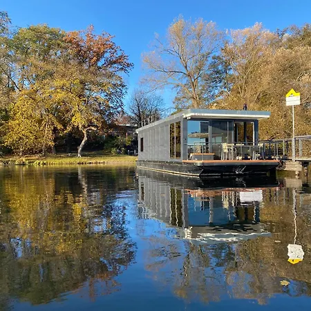 Bådhotel Haveltaenzer - Exklusives Hausboot Am Templiner Mit Sauna & Sonnendeck